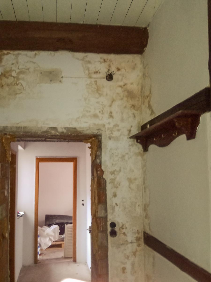 Wasserschaden in einem Fachwerkhaus in Steinhude