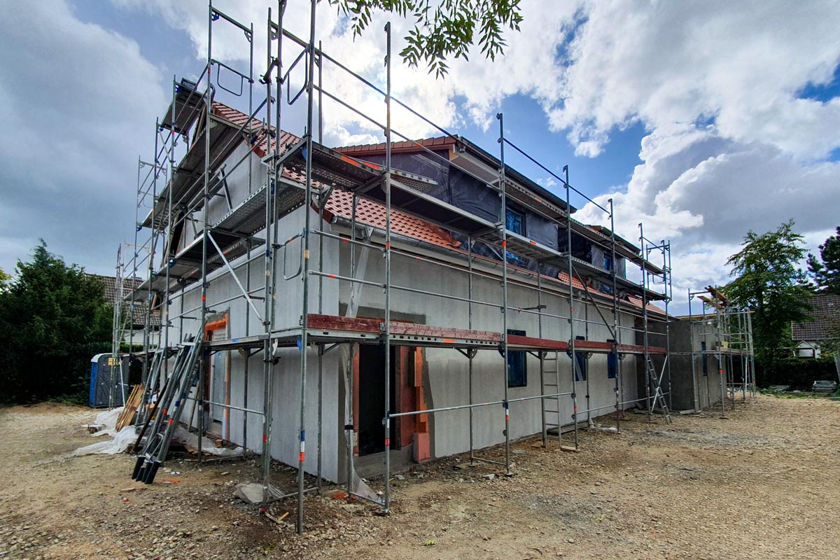 Fassadendämmung an einem Mehrfamilienhaus in der Region Hannover