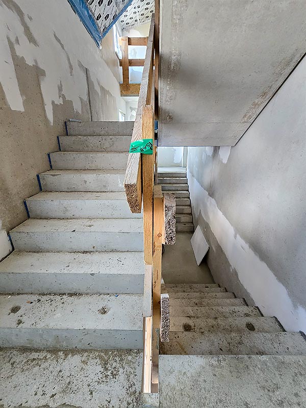 Treppenhaus vor dem Innenausbau durch die push2go