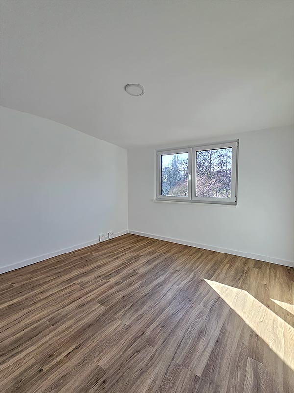 Fertiges Zimmer nach Abschluss der Malerarbeiten